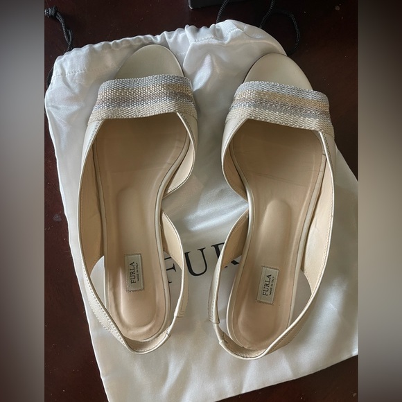 Furla Flats ( Made in Italy) - Picture 1 of 10